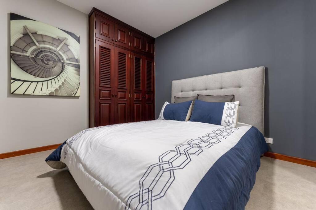 Confortable / Zona 1 Apartment *